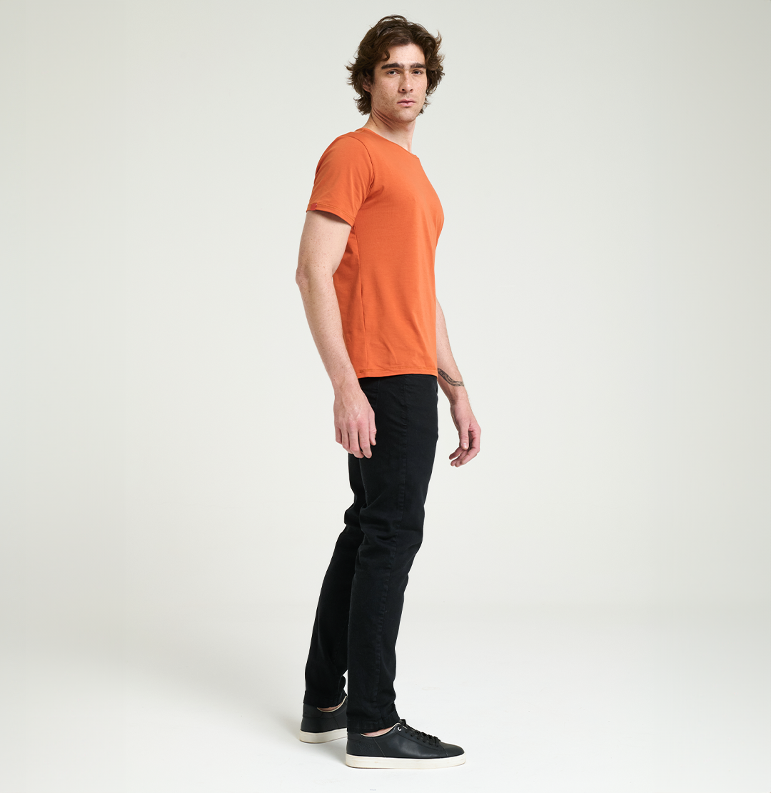 Minimal T-Shirt – Outlet